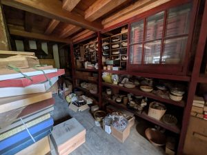 大仙市で蔵の整理・出張買取】掛軸・陶磁器・家具・着物・仏具・古道具